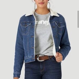 Wrangler Sherpa denim jacket women size small blue